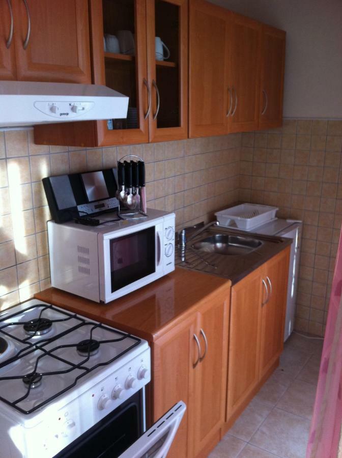 Apartments Mara Novi Vinodolski Exterior photo