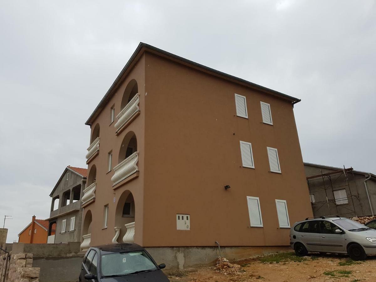 Apartments Mara Novi Vinodolski Exterior photo